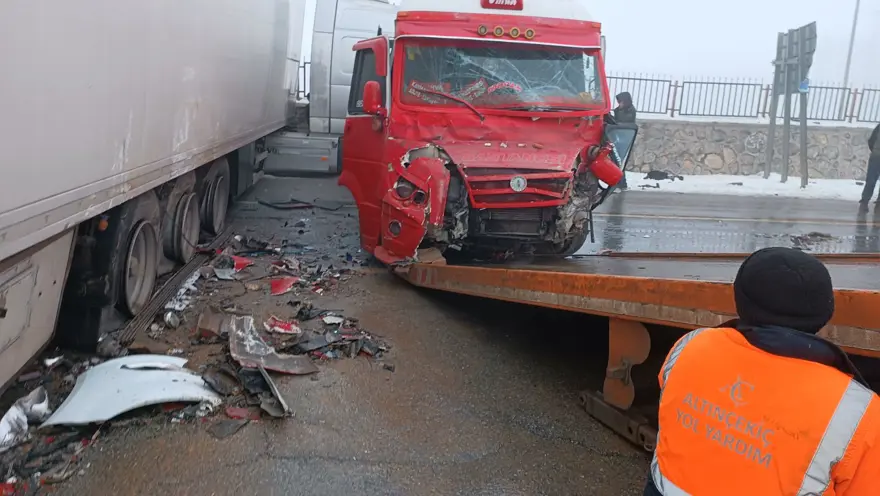 Bitlis'te 20 araç birbirine girdi: Çok sayıda yaralı var 6