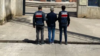FETÖ üyesi eski tümgeneral yakalandı