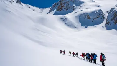 Tunceli’de 2 bin 950 metrelik dağa zorlu tırmanış: 9 saat sürdü