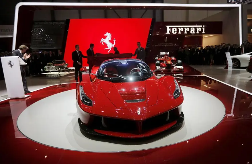 La Ferrari 8