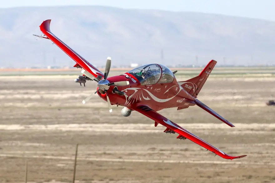 HÜRKUŞ 1 TONLUK BOMBAYI TAM İSABET YAPTI 1