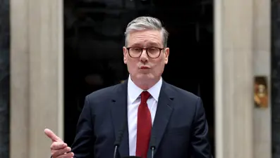 İşçi Partisi'nin ezici zaferi | Yeni Başbakan Starmer: İngiltere'yi yeniden inşa edeceğiz