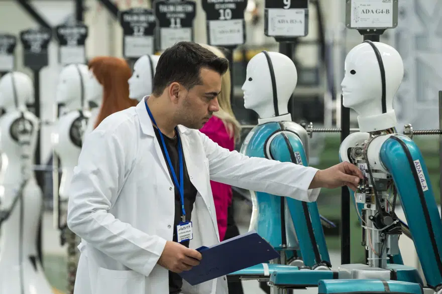 İlk insansı robot fabrikası Konya'da 4