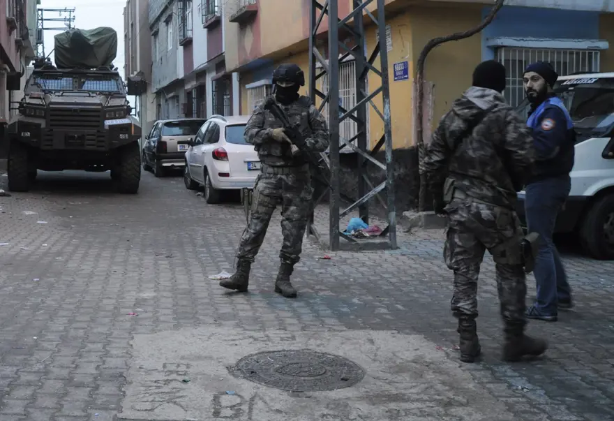 200 polisle şafak operasyonu 7 200 polisle şafak operasyonu 7