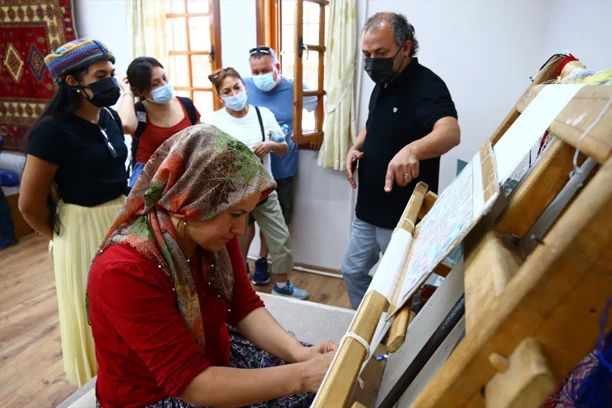 Kapadokya'nın canlı müzeleri: Halı mağazaları 3