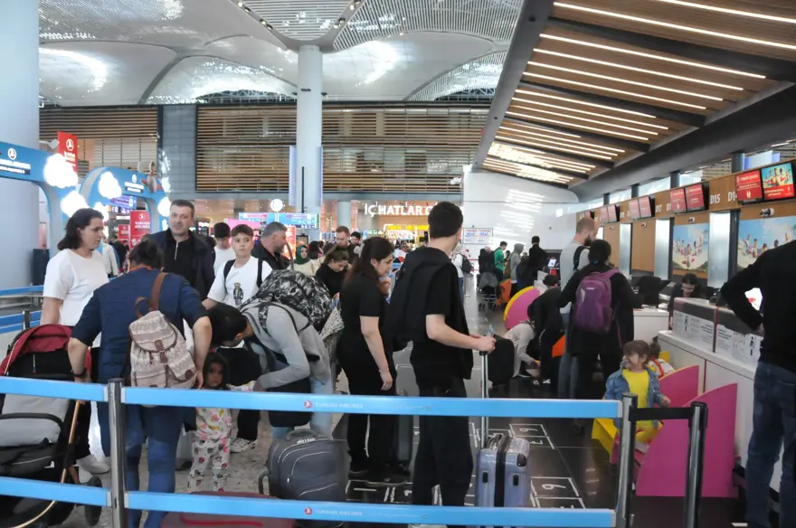 İstanbul Havalimanı'nda bayram tatili yoğunluğu 1
