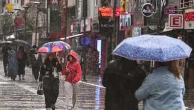 Meteoroloji İstanbul için tarih verdi! İki gün boyunca gök gürültülü sağanak var