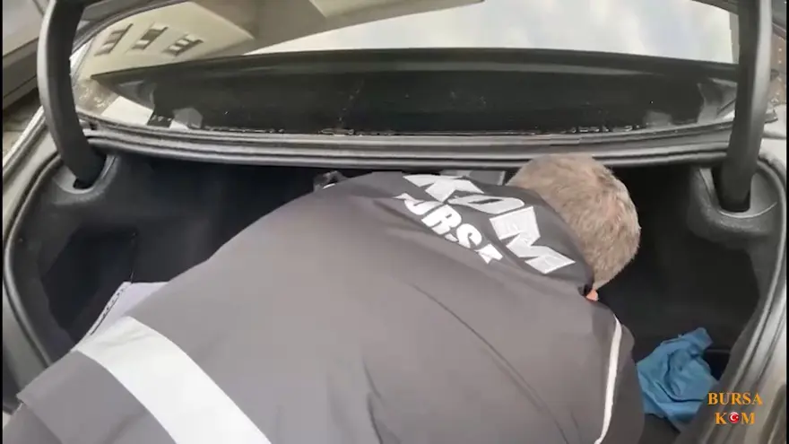 Bombalı eylem hazırlığındaki suç örgütüne operasyon: 4 tutuklama 2 Bombalı eylem hazırlığındaki suç örgütüne operasyon: 4 tutuklama 2