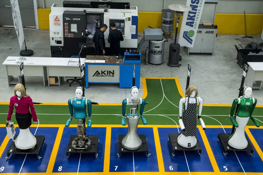 İlk insansı robot fabrikası Konya'da 15