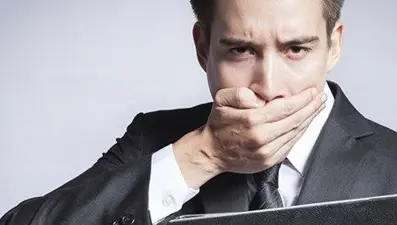 Ağız kokusu hem sağlıktan hem ilişkilerden ediyor!