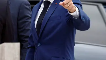 Fransa Cumhurbaşkanı Macron: Aşırı sağa tek bir oy bile gitmemeli