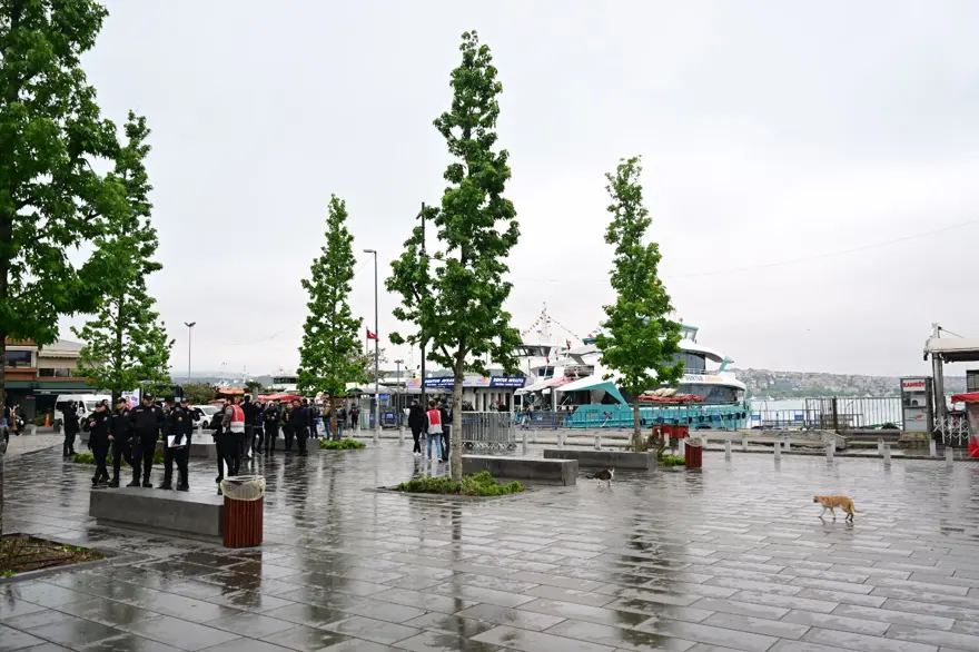 İstanbul'da 1 Mayıs tedbirleri: 217 gözaltı, 28 polis yaralı 13