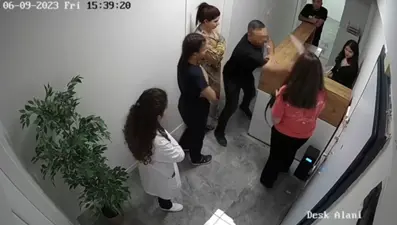 Klinikte hasta yakını dehşet saçtı: Hasta formlarını çalıp kaçtı