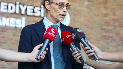 Erdal Beşikçioğlu'dan sokak hayvanları açıklaması: Belediyede görevlendireceğim