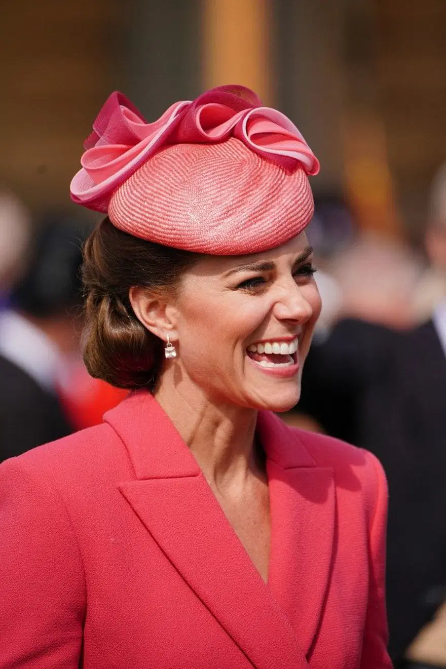 Kraliçe'nin Bahçe Partisi'nde ev sahibi Kate Middleton 9 Kraliçe'nin Bahçe Partisi'nde ev sahibi Kate Middleton 9