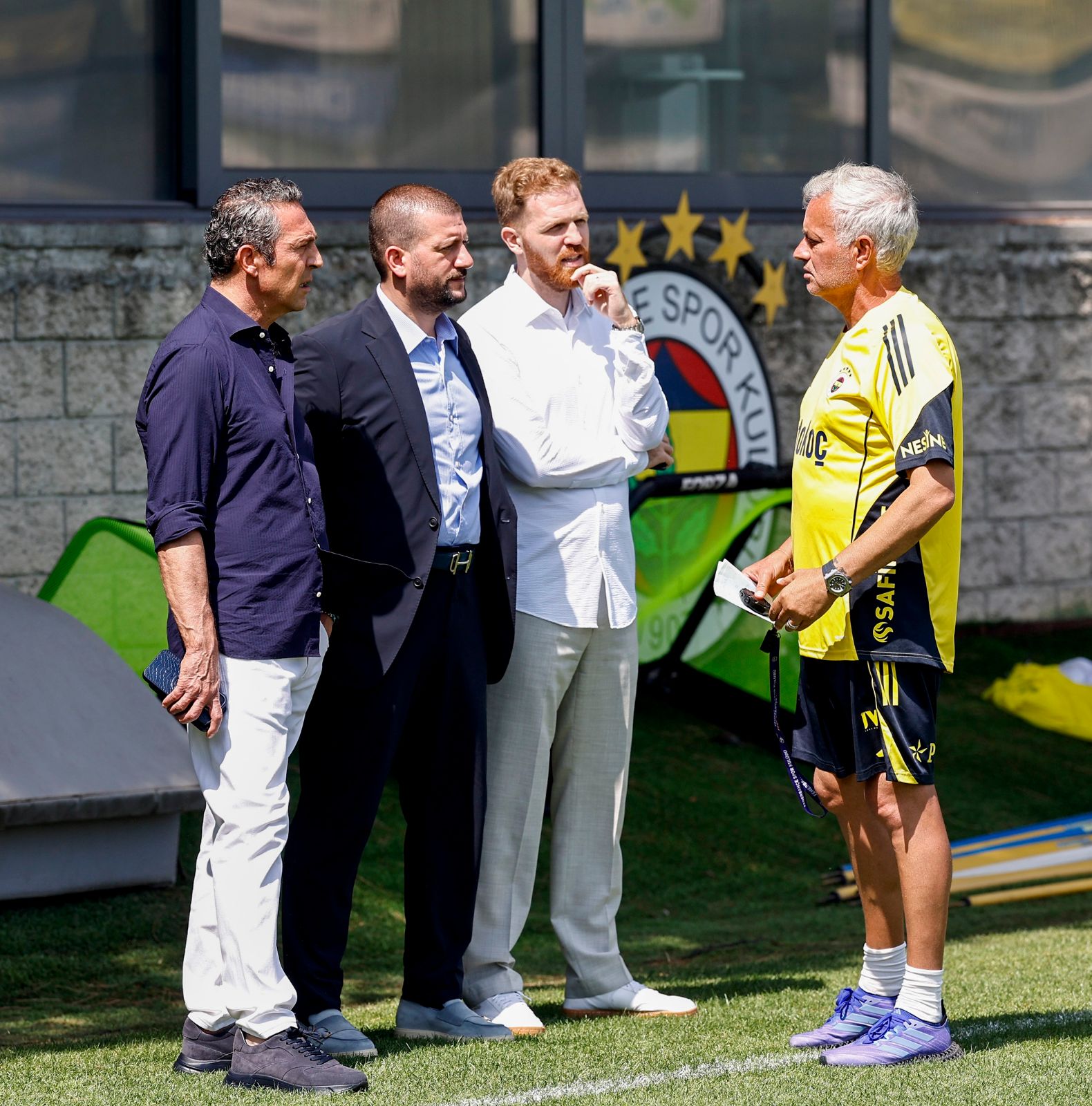 Fenerbahçe'nin yeni teknik direktörü kim olacak? Adaylar arasında yabancı da var: İşte listedeki isimler