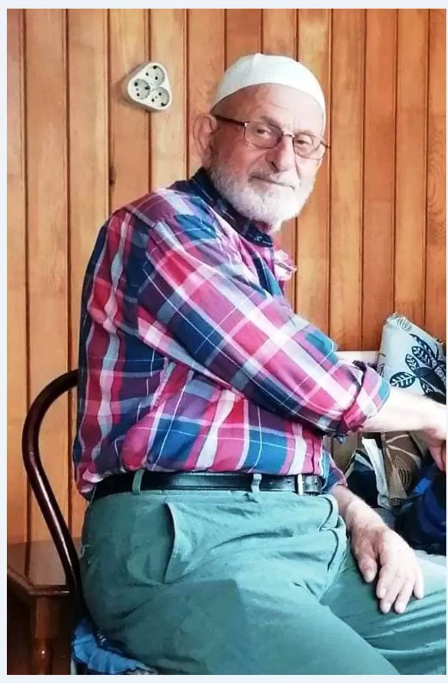 Trabzon’datünele tersten giren araç iş makinesine çarptı: 1 ölü 2