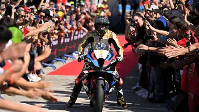 Dünya Superbike şampiyonu Toprak Razgatlıoğlu, İspanya'da birinci oldu