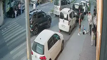 Sokak ortasında sopayla öldüresiye dayak