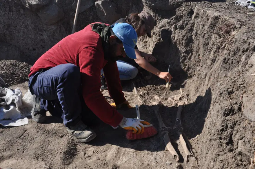 Hamaç Höyük kazısında nekropol bulundu 7 Hamaç Höyük kazısında nekropol bulundu 7