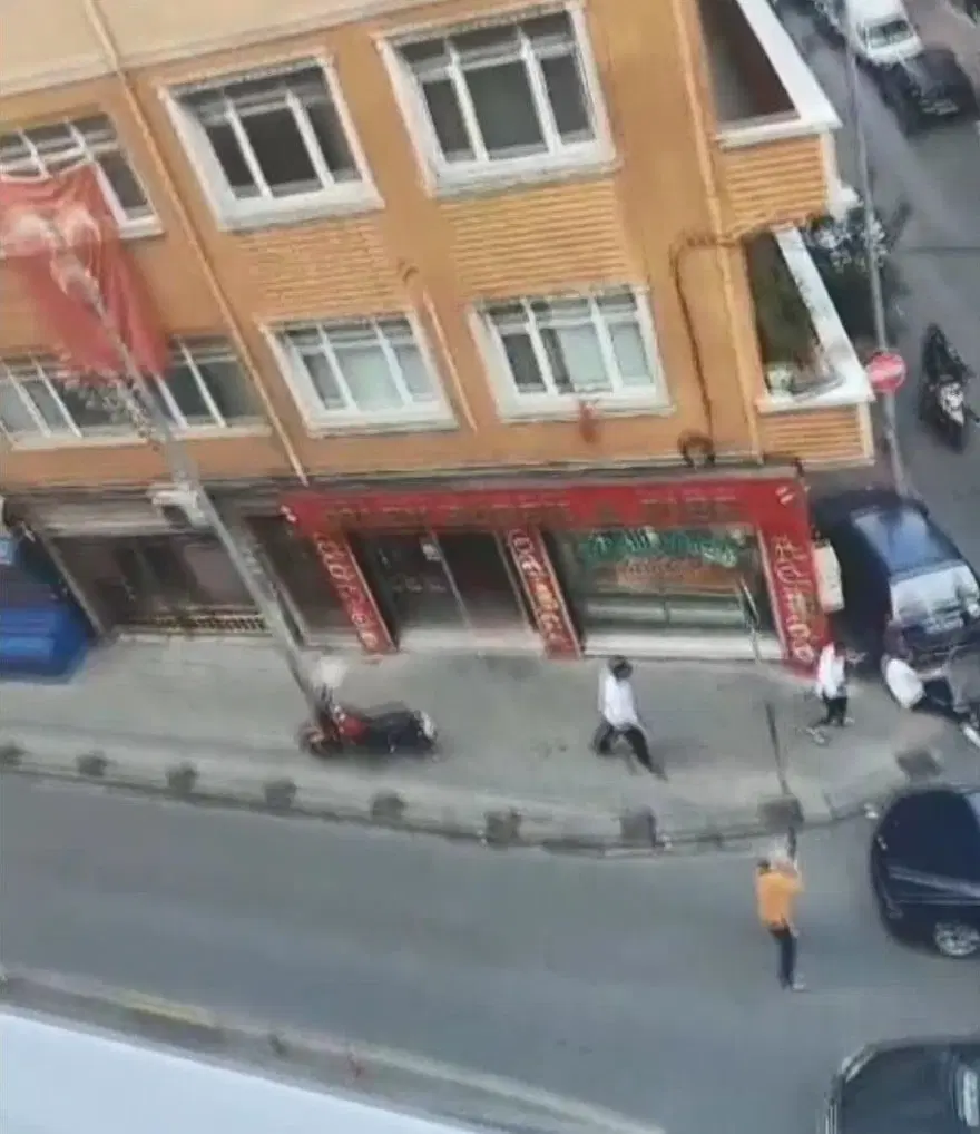 İstanbul'da park yeri kavgası: Pompalı tüfekle dehşet saçtı 7 İstanbul'da park yeri kavgası: Pompalı tüfekle dehşet saçtı 7