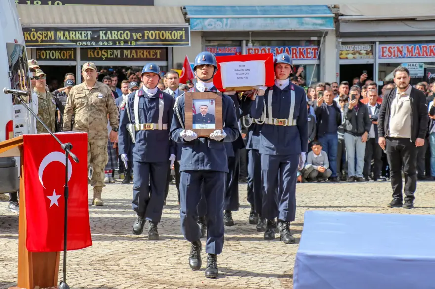 Pençe-Kilit şehidine veda 
