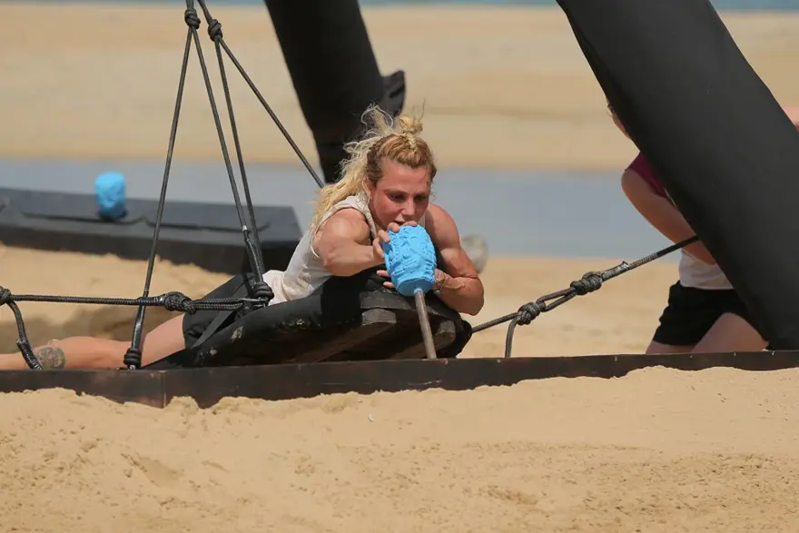 Survivor 2018 yarışmacısı Funda kimdir? (Funda Alkayış Survivor'a veda etti) 4