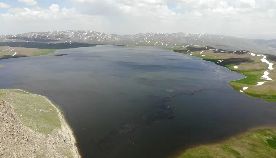 keşiş gölü, van gezilecek yerler, erek dağı, van kano 3