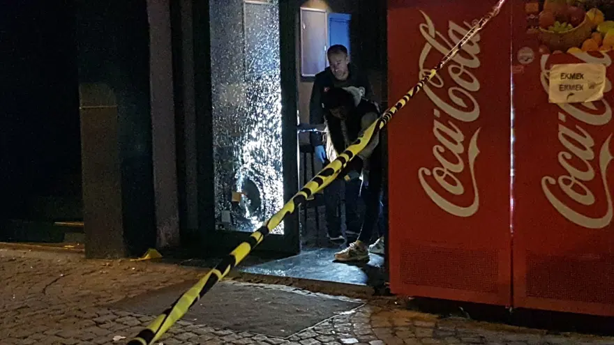 Kocaeli’de eğlence merkezine silahlı saldırı: 4 yaralı 