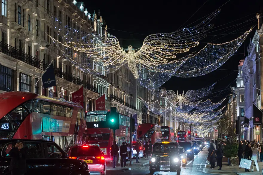 Londra sokakları Noel ve yılbaşı için süslendi 3 Londra sokakları Noel ve yılbaşı için süslendi 3