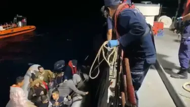 Çanakkale açıklarında 19 kaçak göçmen yakalandı