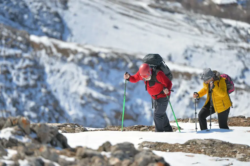 Tunceli'nin karla kaplı zirveleri trekking ve fotoğraf tutkunlarını ağırlıyor 
