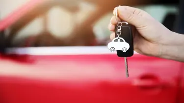 Sahte araç kiralama sitesiyle yüzlerce kişiyi dolandıran şüpheliler yakalandı