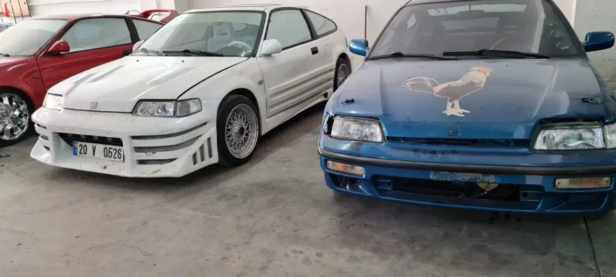17 araçlık koleksiyonunu gazetesi için satışa çıkardı (Efsane Honda CRX) 1