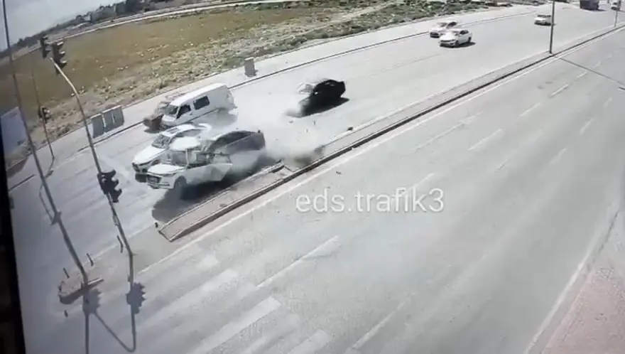 Mevlüt öğretmenin ölümüne neden olan sürücünün hızı 229 kilometre çıktı Mevlüt öğretmenin ölümüne neden olan sürücünün hızı 229 kilometre çıktı