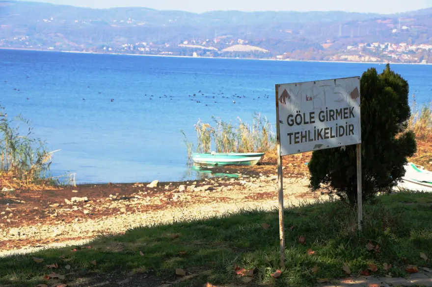 Sapanca Gölü'nde su seviyesi kritik noktaya doğru düşüyor 8