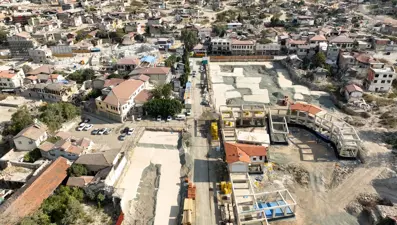 Tarihi Uzun Çarşı'da asrın felaketinin izleri siliniyor