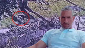 Kepez'de kan donduran cinayet: Elindeki kanı çimlere silmiş!