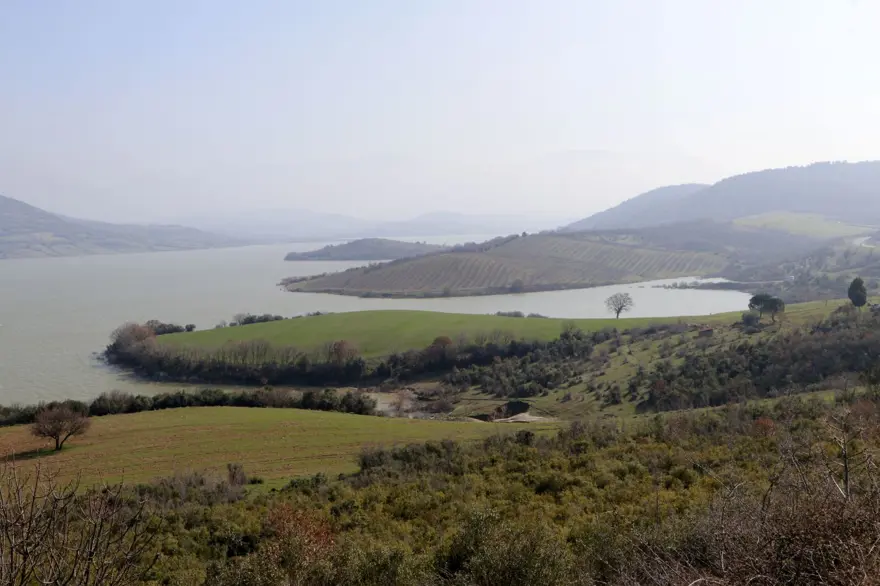 'Bin Pınarlı' Kaz Dağları, Bayramiç Barajı'nı doldurdu 7