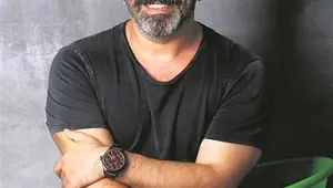 Cem Yılmaz'a Hollywood usulü motosiklet