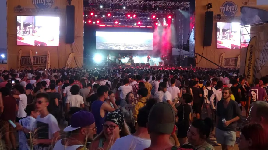 Zeytinli Rock Festivali başladı (İlk günden kareler) 8