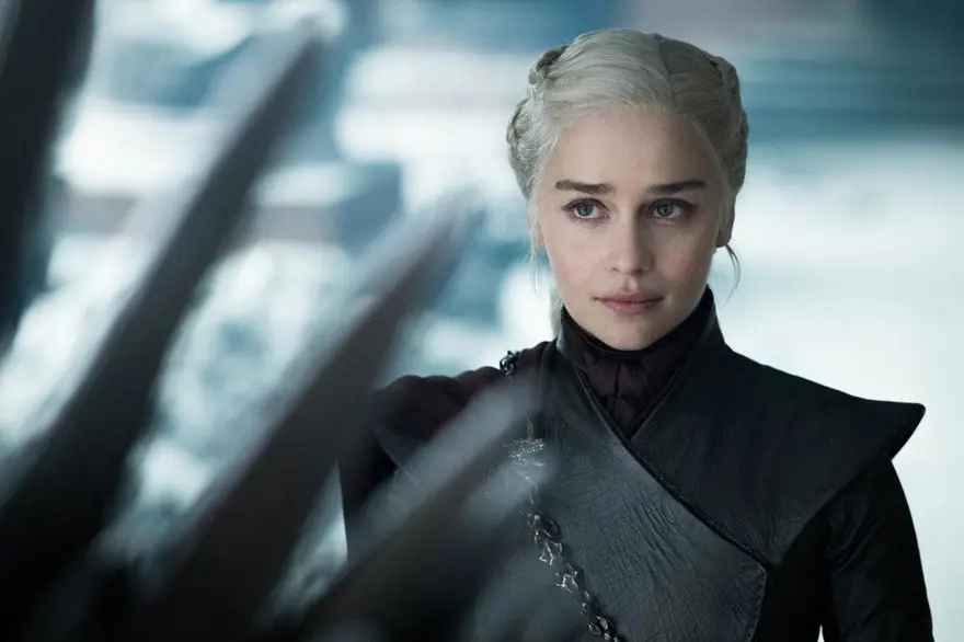 Emilia Clarke: Erkek oyunculara ayrıcalıklı davranıldı 4