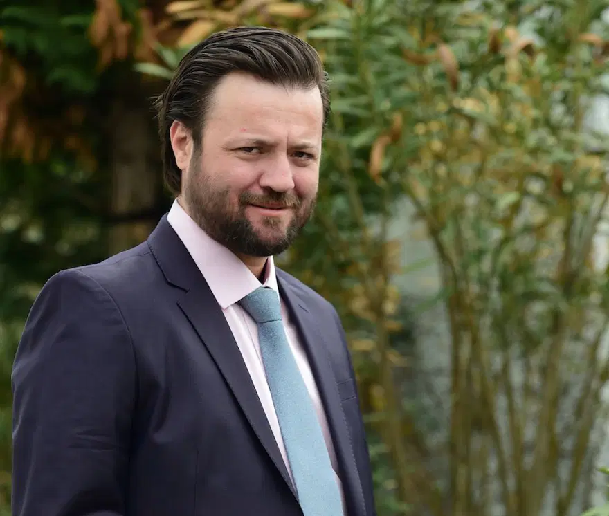 Sadi Celil Cengiz, Kazara Aşk'ın Okan'ını anlattı: Bizi çok şaşırtacak bazen onu tanıyamayacağız 8