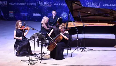 İdil Biret'ten Bodrum konseri