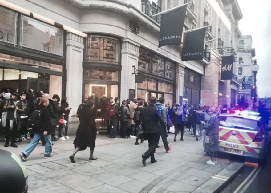 Moda sevgisi mi? Ticari zeka mı? 4