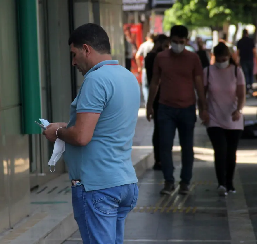 Vatandaşın maske kararsızlığı 2 Vatandaşın maske kararsızlığı 2