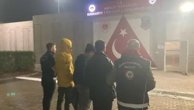 Edremit’te göçmen kaçakçılığı operasyonu: 3 tutuklama