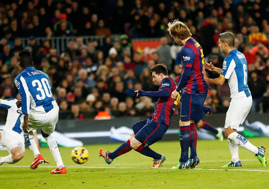 Messi 400 golü geçti 7
