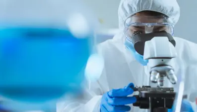 Beyaz Saray "kanıt var" dedi: Covid-19 laboratuvardan mı çıktı?