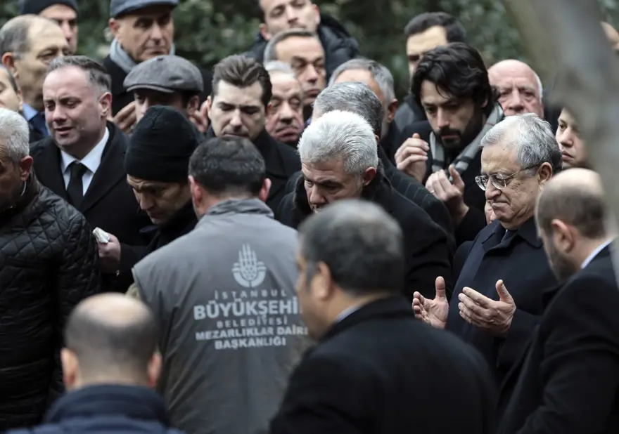 Yavuz Yılmaz son yolculuğuna uğurlandı 97 Yavuz Yılmaz son yolculuğuna uğurlandı 97